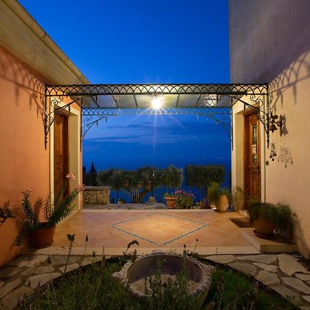 Boutique Villa Andronice Tsoukaládhes エクステリア 写真